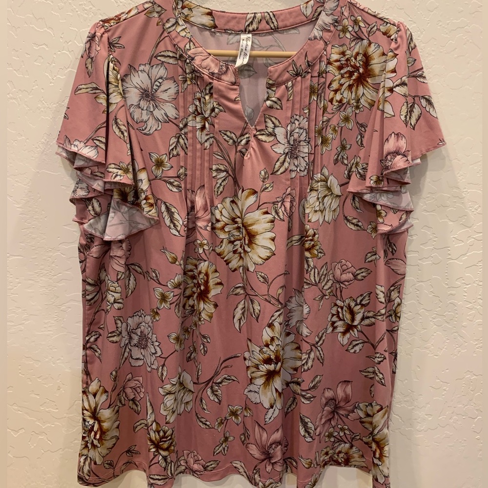 Perseption Size 1X Dusty Rose Floral Flutter Short Sleeves